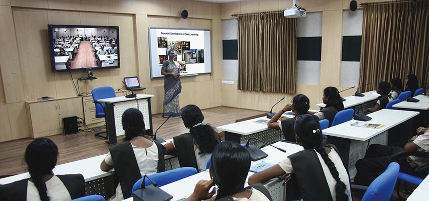 videoconference-1.jpg